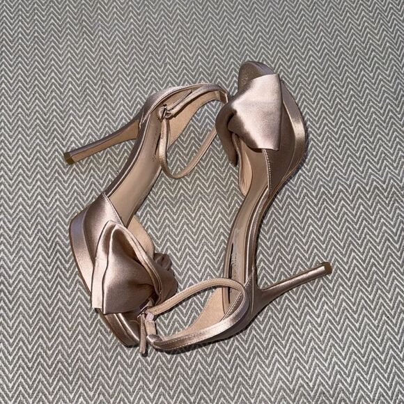 Kate Spade Woman’s Bridal Bow Strappy Heel Sandals Size 6.5 - Picture 6 of 6